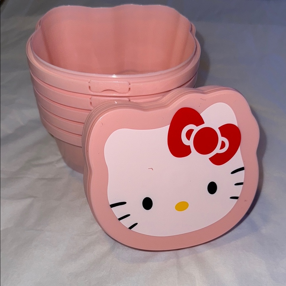 NWOT-Bento Hello Kitty Pink Snack Containers Set - Picture 9 of 15